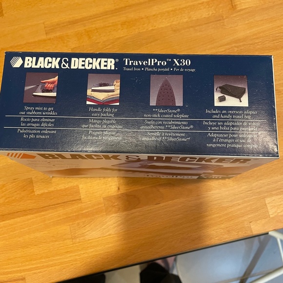 NWT Travel Iron by Black & Decker - Picture 5 of 7